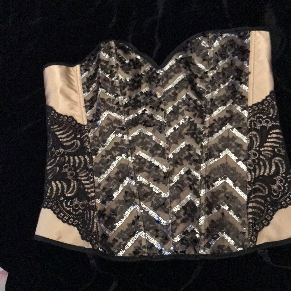 Daisy sequined corset, boned stays, lace up back.